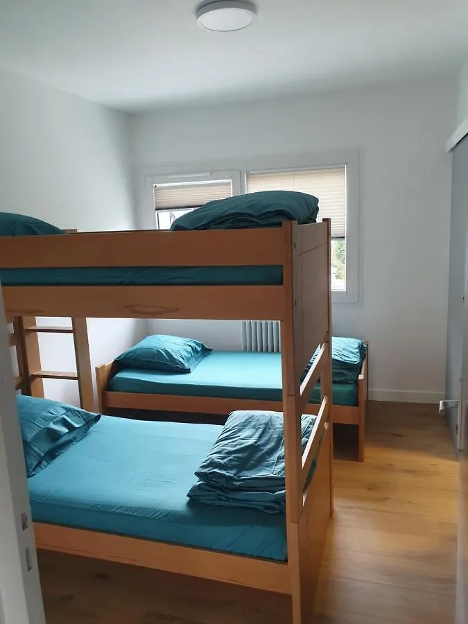 Chalet Jaune Pinea Sarcenas France